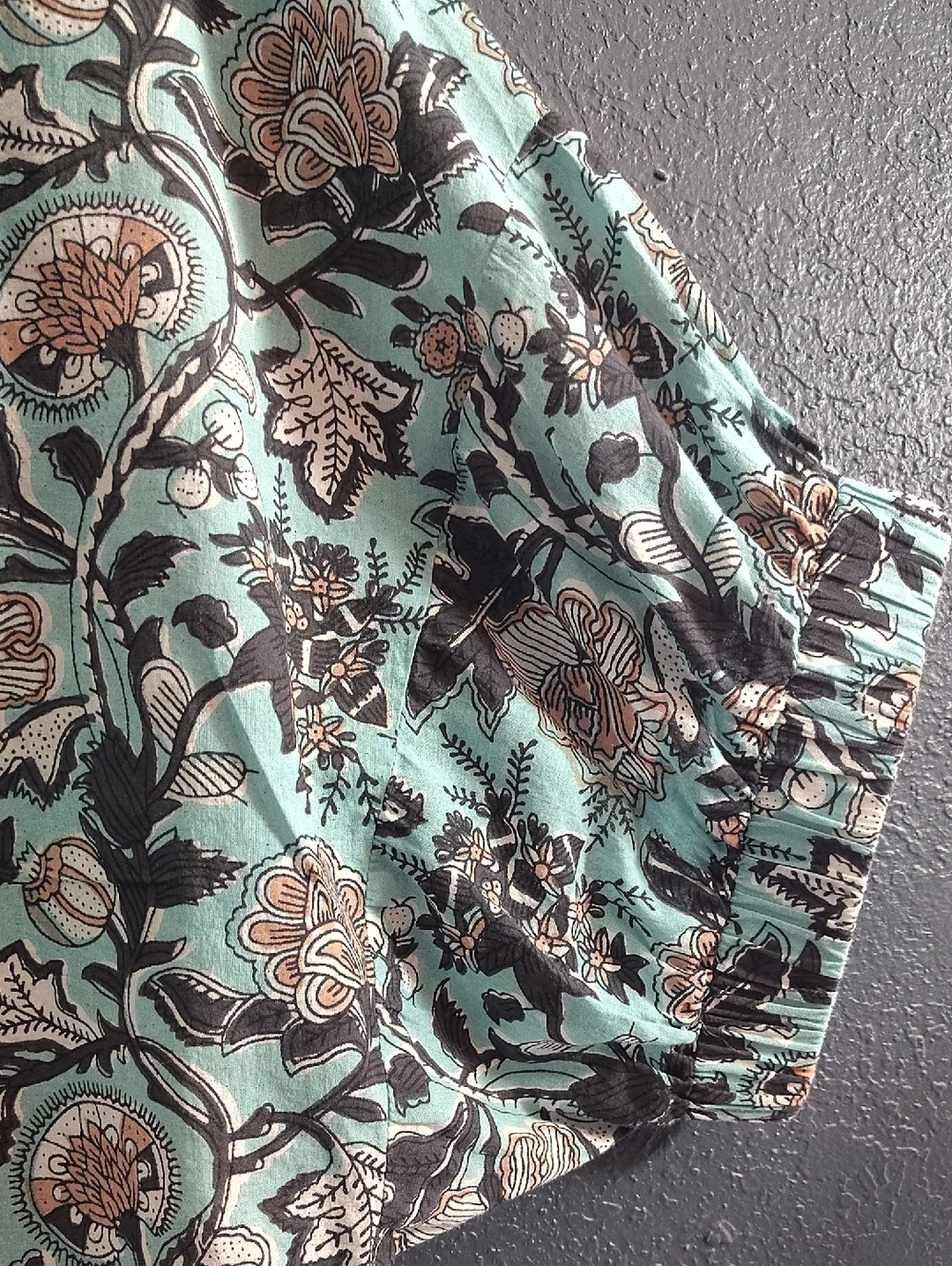 Never A Wallflower Boho Floral Button-Front Blouse in Seafoam and Brown - Picture 5 of 9